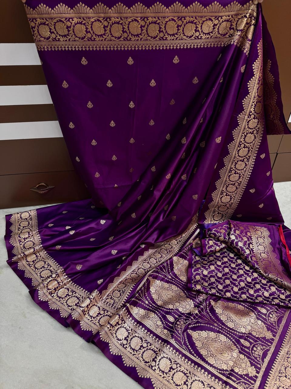 Banarasi Mashru Silk Saree – Soft & Lightweight Traditional Saree with Blouse
