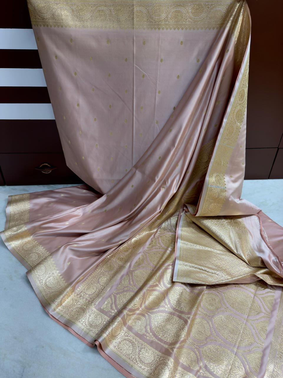 Banarasi Mashru Silk Saree – Soft & Lightweight Traditional Saree with Blouse