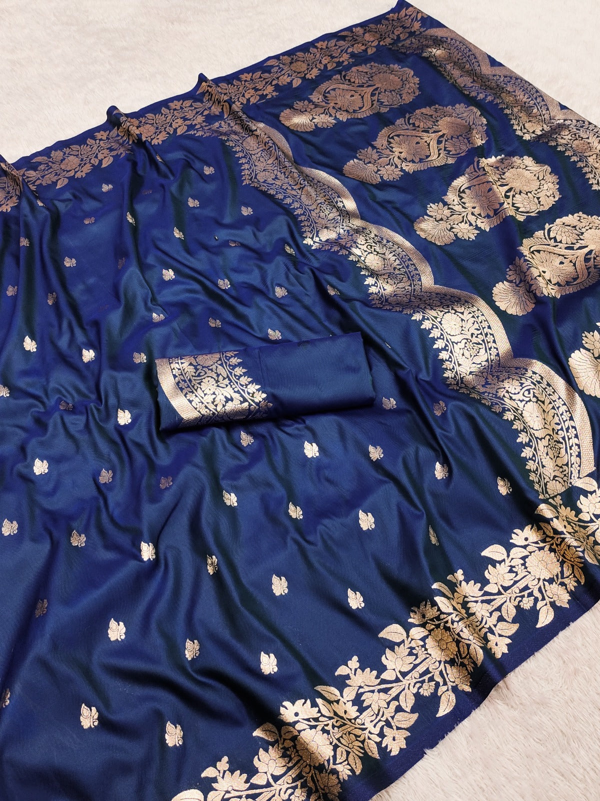Banarasi Silk Saree open border pure doulton with blouse piece