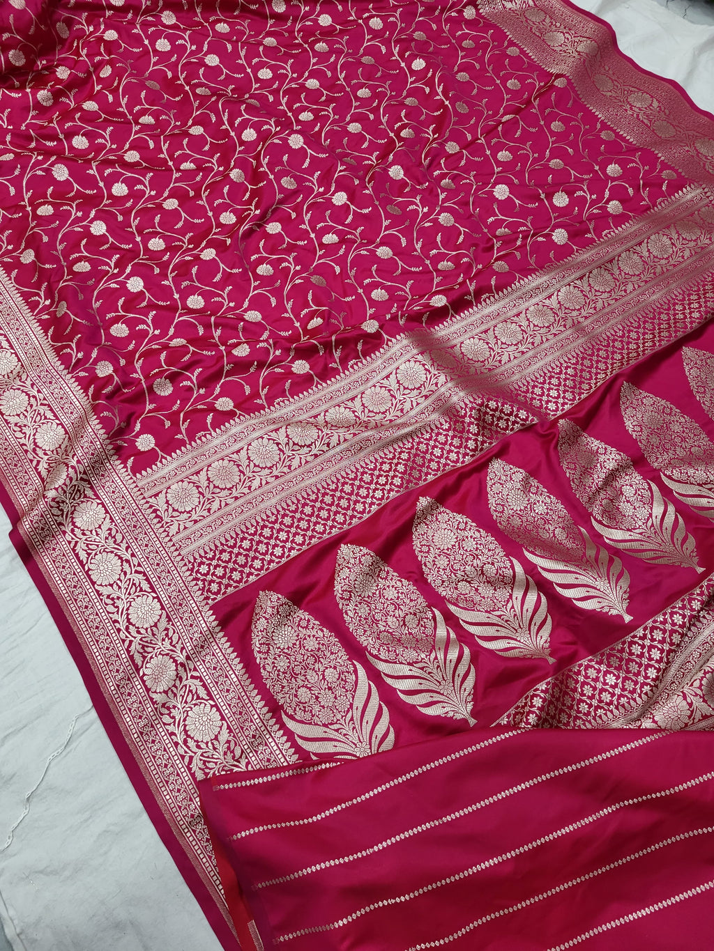 Banarasi Mashru Silk Beautiful Soft Silk Fancy Saree with Blouse Piece