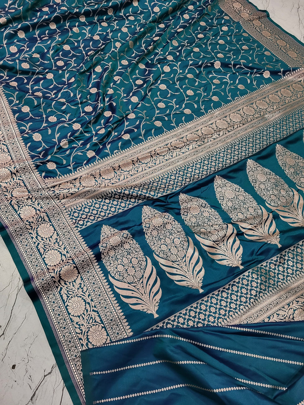 Banarasi Mashru Silk Beautiful Soft Silk Fancy Saree with Blouse Piece