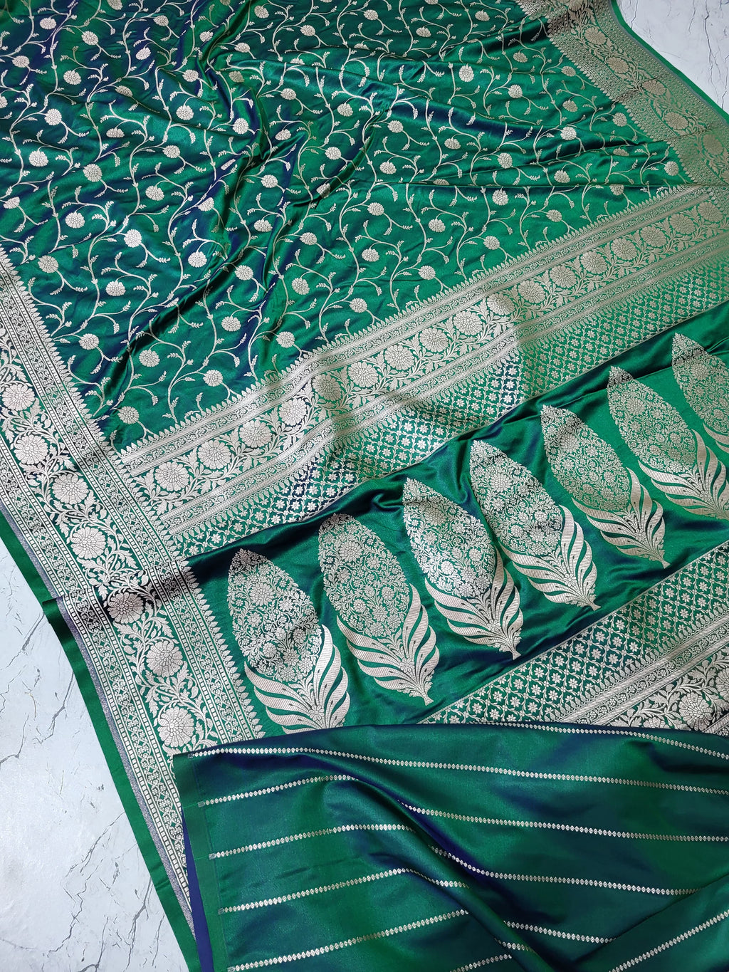 Banarasi Mashru Silk Beautiful Soft Silk Fancy Saree with Blouse Piece